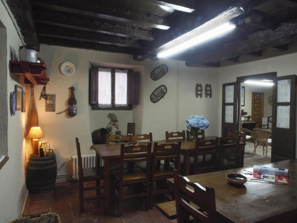 Casa De La Montana Albergue Turistico Avín Kültér fotó