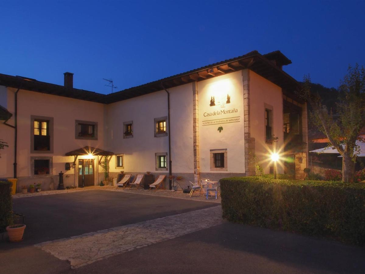 Casa De La Montana Albergue Turistico Avín Kültér fotó