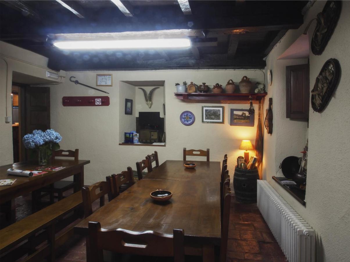 Casa De La Montana Albergue Turistico Avín Kültér fotó