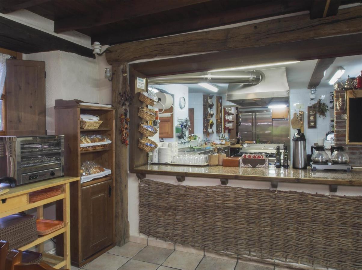 Casa De La Montana Albergue Turistico Avín Kültér fotó