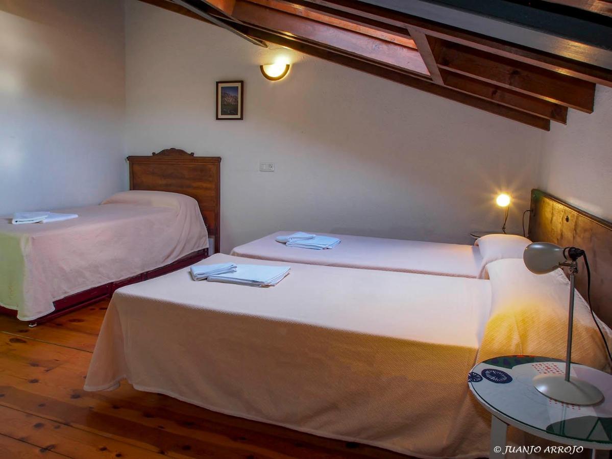 Casa De La Montana Albergue Turistico Avín Kültér fotó
